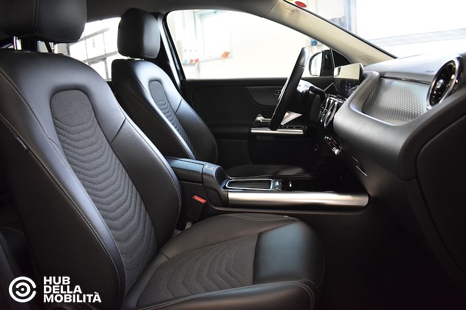 MERCEDES-BENZ GLA 200 d Automatic Progressive Advanced